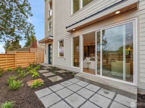 4048 32nd Avenue W, Seattle WA 98199