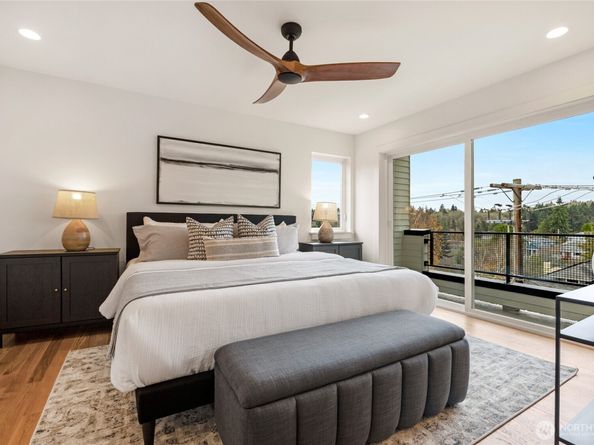 4048 32nd Avenue W, Seattle WA 98199