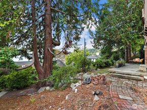 16349 Maplewild Avenue SW, Burien WA 98166