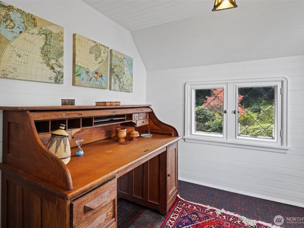 16349 Maplewild Avenue SW, Burien WA 98166