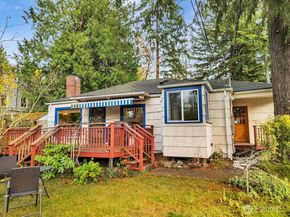 10314 20th Avenue NE, Seattle WA 98125