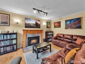 10314 20th Avenue NE, Seattle WA 98125