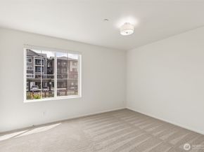 861 5th Place NE, Issaquah WA 98029