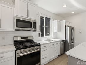 861 5th Place NE, Issaquah WA 98029