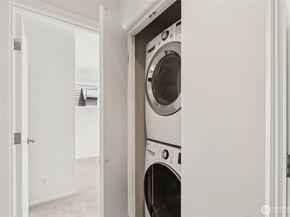 861 5th Place NE, Issaquah WA 98029