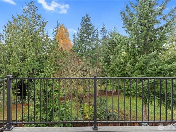 7628 222nd Street SW B4, Edmonds WA 98026