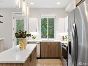 7628 222nd Street SW B4, Edmonds WA 98026