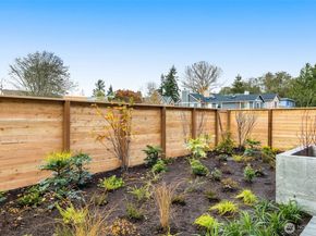 9223 B Densmore Avenue N, Seattle WA 98103