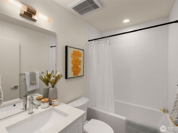 9223 B Densmore Avenue N, Seattle WA 98103