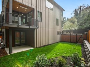 13032 SE 19th Court, Bellevue WA 98005