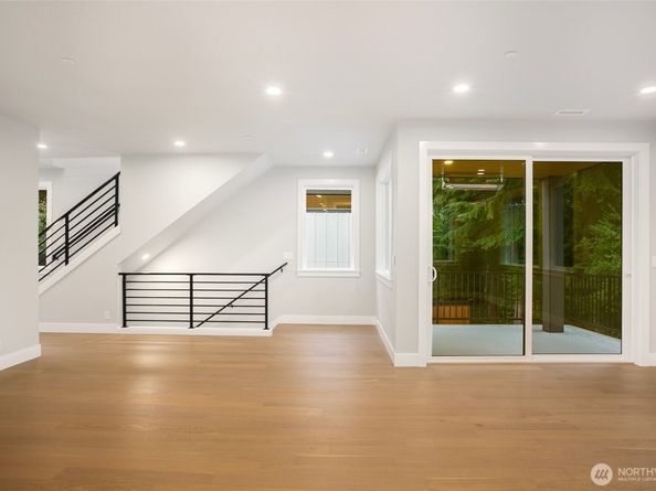 13032 SE 19th Court, Bellevue WA 98005