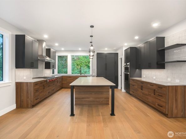 13032 SE 19th Court, Bellevue WA 98005