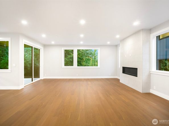 13032 SE 19th Court, Bellevue WA 98005