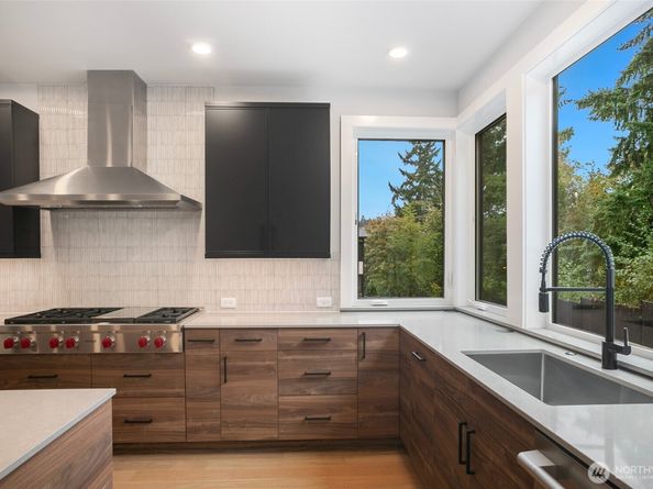 13032 SE 19th Court, Bellevue WA 98005