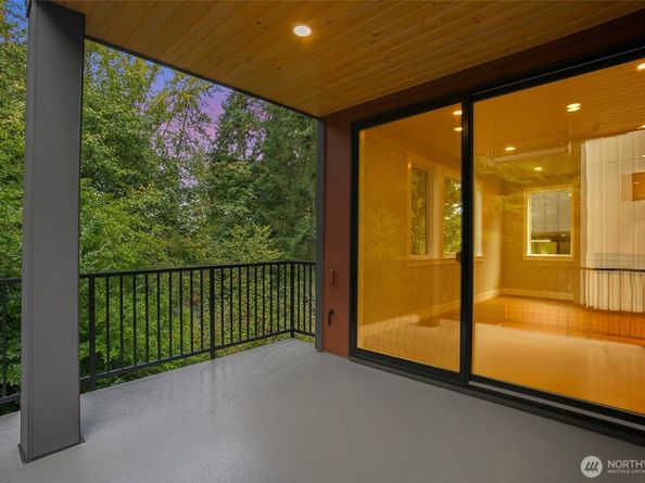 13032 SE 19th Court, Bellevue WA 98005