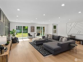 2571 26th Avenue W, Seattle WA 98199