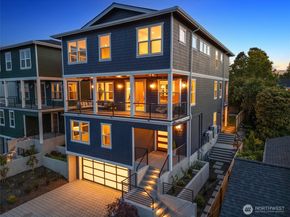 2571 26th Avenue W, Seattle WA 98199