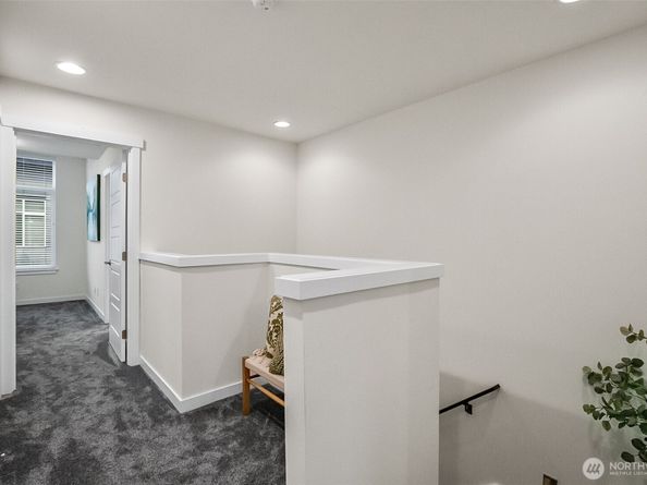 19225 Damson Road N2, Lynnwood WA 98036