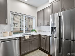 19225 Damson Road N2, Lynnwood WA 98036