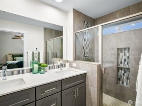 19225 Damson Road N2, Lynnwood WA 98036