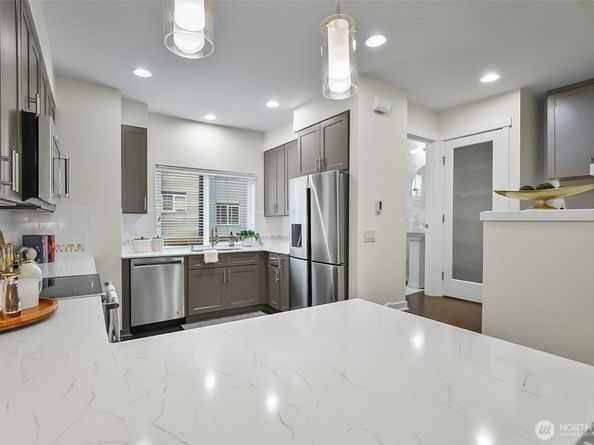 19225 Damson Road N2, Lynnwood WA 98036