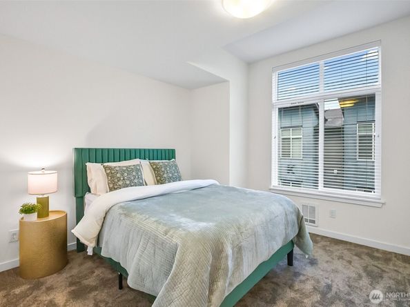 19225 Damson Road N2, Lynnwood WA 98036