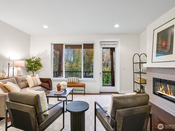 19225 Damson Road N2, Lynnwood WA 98036