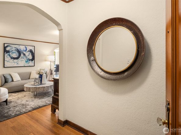 124 Warren Avenue N 302, Seattle WA 98109