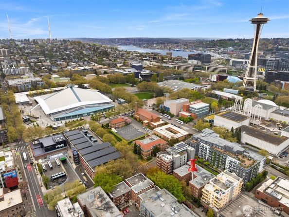 124 Warren Avenue N 302, Seattle WA 98109