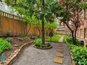 124 Warren Avenue N 302, Seattle WA 98109