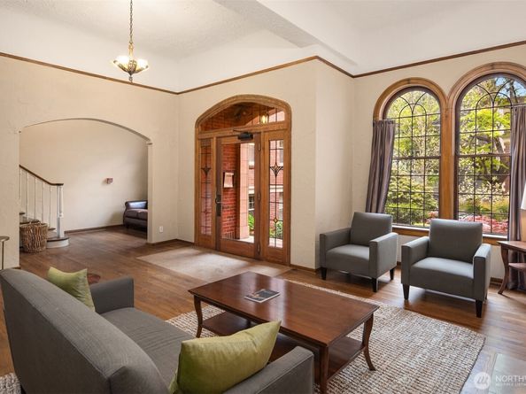 124 Warren Avenue N 302, Seattle WA 98109