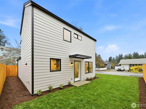 14323 Wayne Place N, Seattle WA 98133