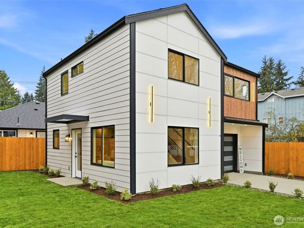 14323 Wayne Place N, Seattle WA 98133