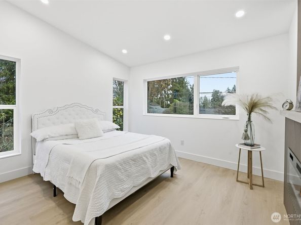 14323 Wayne Place N, Seattle WA 98133