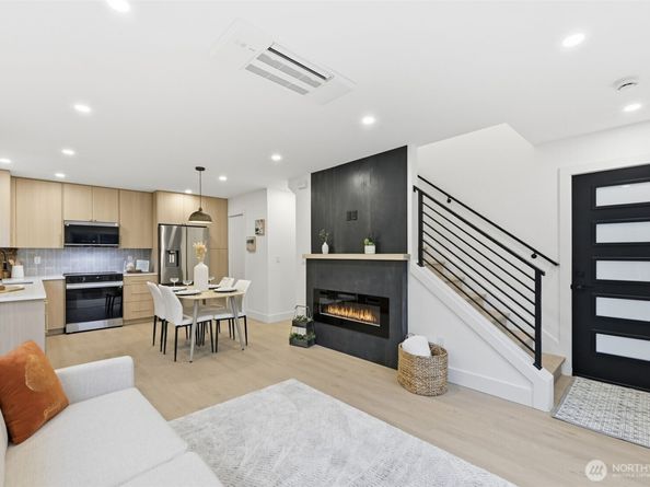 14323 Wayne Place N, Seattle WA 98133