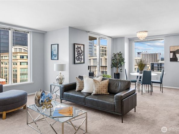 177 107th Avenue NE 1702, Bellevue WA 98004