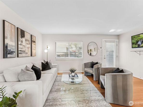 5220 42nd Avenue S 110, Seattle WA 98118