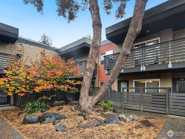 5220 42nd Avenue S 110, Seattle WA 98118