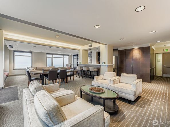 2607 Western Avenue 612, Seattle WA 98121