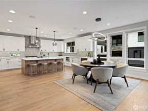 11218 NE 67th Street, Kirkland WA 98033