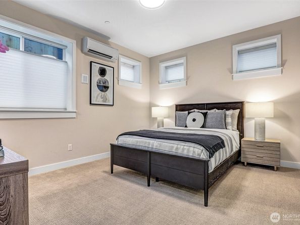 11218 NE 67th Street, Kirkland WA 98033