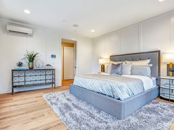 11218 NE 67th Street, Kirkland WA 98033