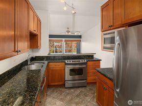 130 105th Avenue SE C314, Bellevue WA 98004