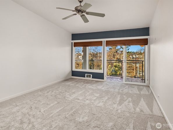 130 105th Avenue SE C314, Bellevue WA 98004