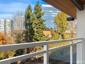 130 105th Avenue SE C314, Bellevue WA 98004