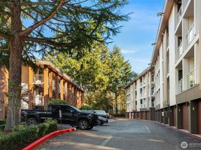 130 105th Avenue SE C314, Bellevue WA 98004