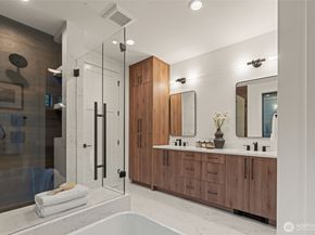 8009 131st Place NE, Kirkland WA 98033