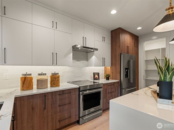 8009 131st Place NE, Kirkland WA 98033