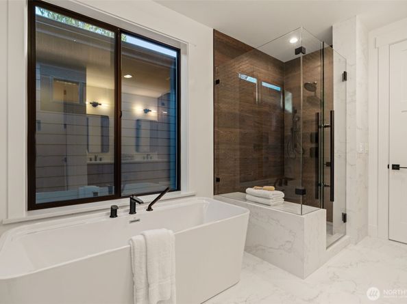 8009 131st Place NE, Kirkland WA 98033