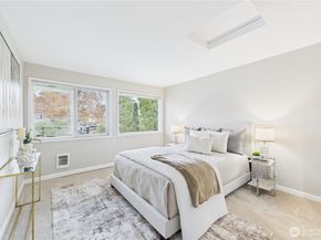 7579 Old Redmond Road 14, Redmond WA 98052